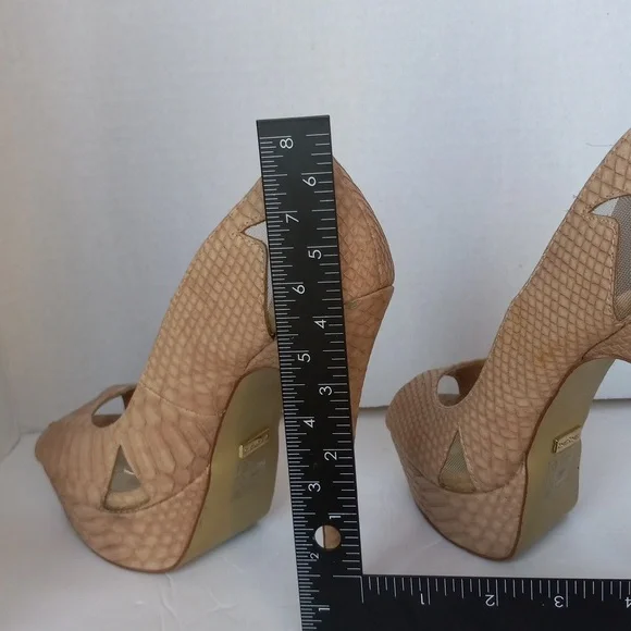 BeBe 5 in snake skin platform high heels tan size 7. Barely worn. - Picture 4 of 8